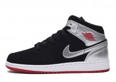 לצפייה במוצר JORDAN 1 MID BLACK SILVER